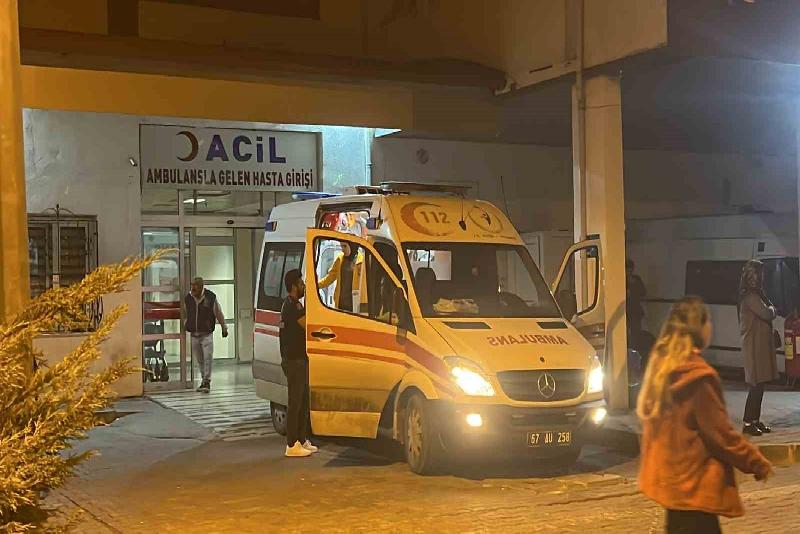 Kamyonet ile işçi servisi çarpıştı: 11 yaralı Zonguldak’ın Çaycuma ilçesinde kamyonet ile işçi servisinin çarpışması sonucu meydana