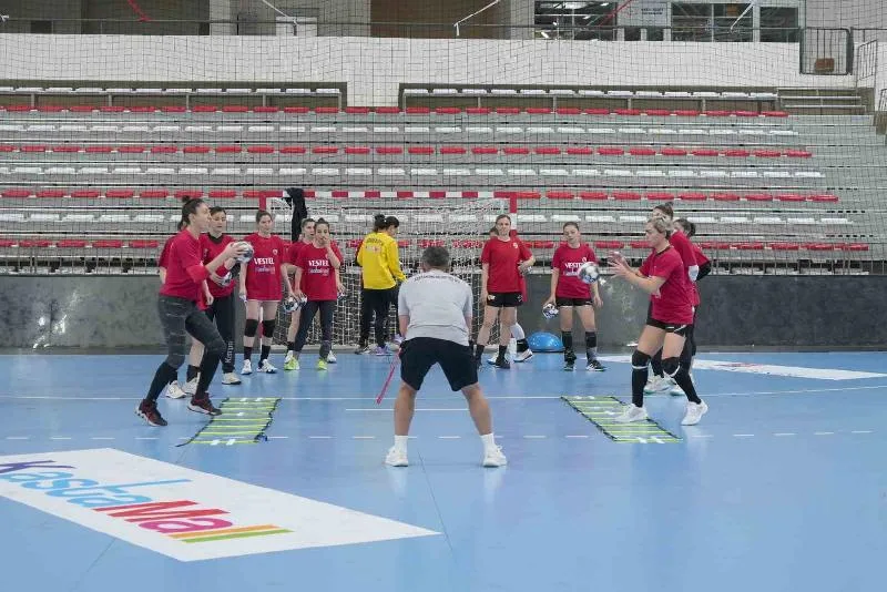 Kadınlar Avrupa Ligi’ne 3. Turu’na doğrudan katılan Kastamonu Belediyespor, 3.