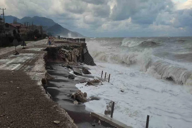 Kastamonu Valiliği’nden yapılan açıklamada, Kastamonu’da yarın sabah saatlerinden itibaren etkili