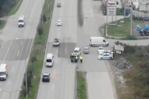 Düzce Bölge Trafik ekiplerinin D-100 Karayolu üzerinde yaptıkları dron destekli