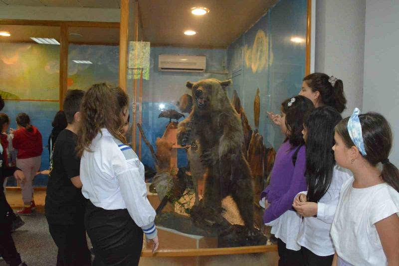 Düzce 23 Nisan İlkokulu öğrencileri doğayı ve çevreyi tanımak amacıyla