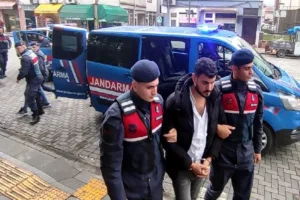 Bartın’da yaşayan Osman ve Perihan Baltacı, kendilerini telefonla arayarak, polis