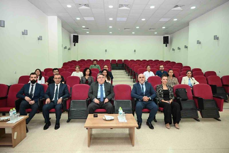 Rektör Özölçer, Diş Hekimliği Fakültesinin Akademik Genel Kurul Toplantısına Katıldı
