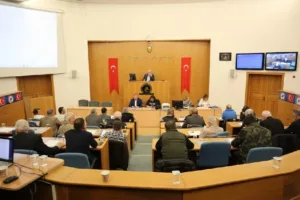 DÜZCE(İHA) – Düzce Belediyesi Meclisi, Şehit Mustafa Bazna’nın ismini ailesinin