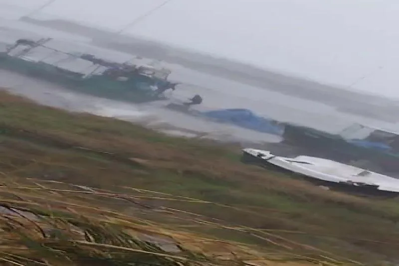 Zonguldak’ta önceki günlerde fırtına nedeniyle teknesinde mahsur kalan 80 yaşındaki