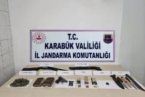 Karabük’ün Eflani ilçesinde uyuşturucu madde, tarihi eser ve silahla yakalanan