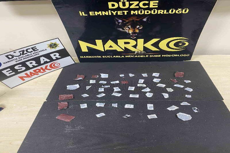 DÜZCE (İHA) – Düzce’de uyuşturucu madde ticaretinden gözaltına alınan yabancı