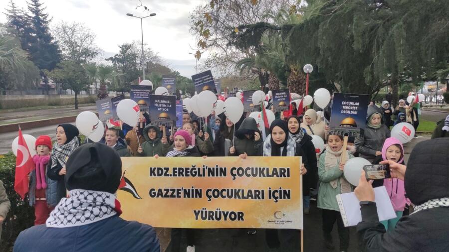 Siyonist işgal çetesi İsrail’in, Gazze’de haftalardır süren katliamlarını, Kdz Ereğli’nin