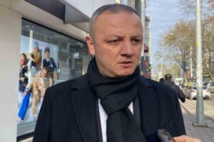 Zonguldak Belediye Başkanı Ömer Selim Alan, heyelandan etkilenen belediye personellerinin