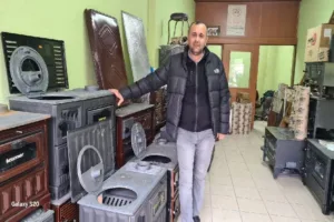 Kış mevsiminin yaklaşması ile Zonguldak’ın Alaplı’da soba satıcılarında hareketlilik yaşanmaya