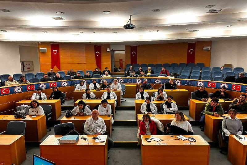 Düzce Belediyesi, çalışanların iş geliştirme ve güvenlik konularında bilgilendirilmesi amacıyla