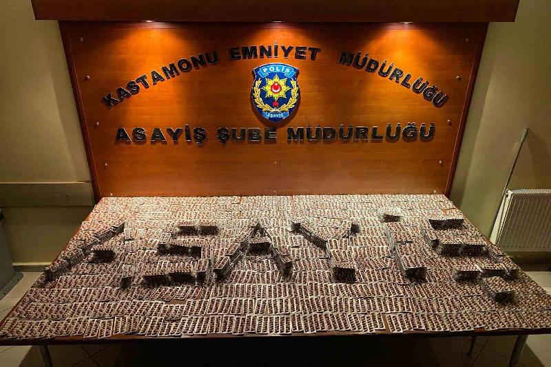 Kastamonu’da polis ekipleri tarafından durdurulan araçta yapılan aramada yaklaşık 1,5