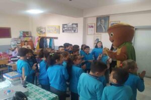 Düzce Belediyesinin ilkokul 3’ncü sınıflara yönelik gerçekleştirdiği ‘Sıfır Atık’ eğitimlerinde