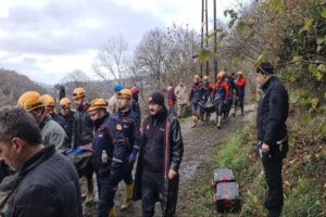 Zonguldak’ta meydana gelen heyelanda toprak altında kalan anne ve oğlunun