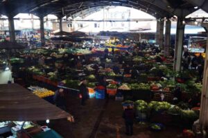Zonguldak’ta Soğuksu semtine kurulan halk pazarı beklenen ilgiyi görmedi. Kent