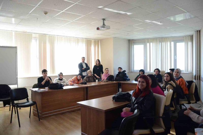 DÜZCE(İHA) – Kariyer Geliştirme ve Mezun İzleme Uygulama Araştırma Merkezi