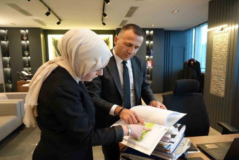 Kastamonu’nun Bozkurt ilçesinde yaşanan sel felaketinde hayatlarını kaybedenlerin yakınları tarafından