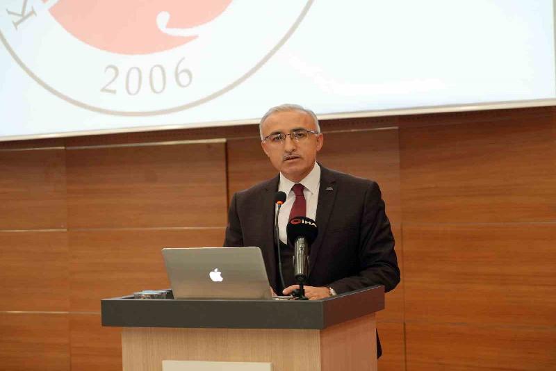 Yükseköğretim Yürütme Kurulu Üyesi Prof. Dr. Hüseyin Karaman, İslam tarihi,