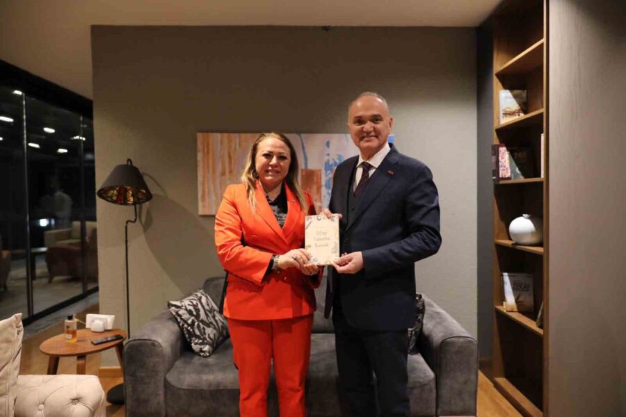 Ankara Yıldırım Beyazıt Üniversitesi Öğretim Üyesi Prof. Dr. Aysun Bay