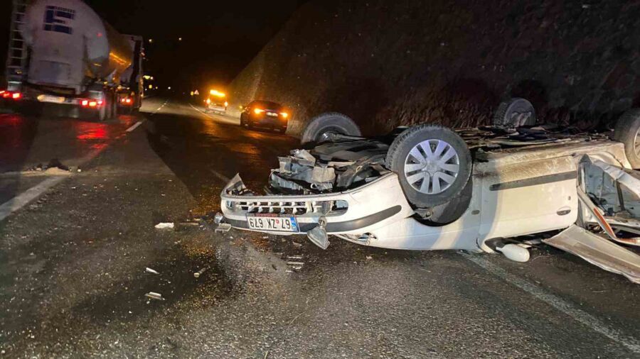 Zonguldak’ta Korkunç Kaza: Otomobil İstinat Duvarını Aşarak Karayoluna Uçtu, 2 Kişi Hayatını Kaybetti!