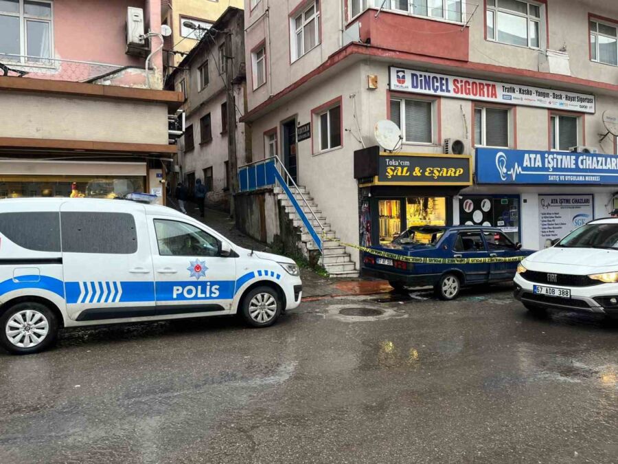 Zonguldak’ın Ereğli ilçesinde yaşanan olayda, boşanma aşamasındaki genç kadın Bahar