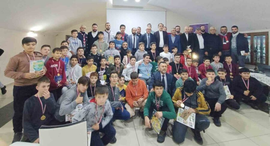 Düzce Müftülüğü Gençlik Koordinatörlüğü, gençleri manevi ve sosyal açıdan geliştirmek