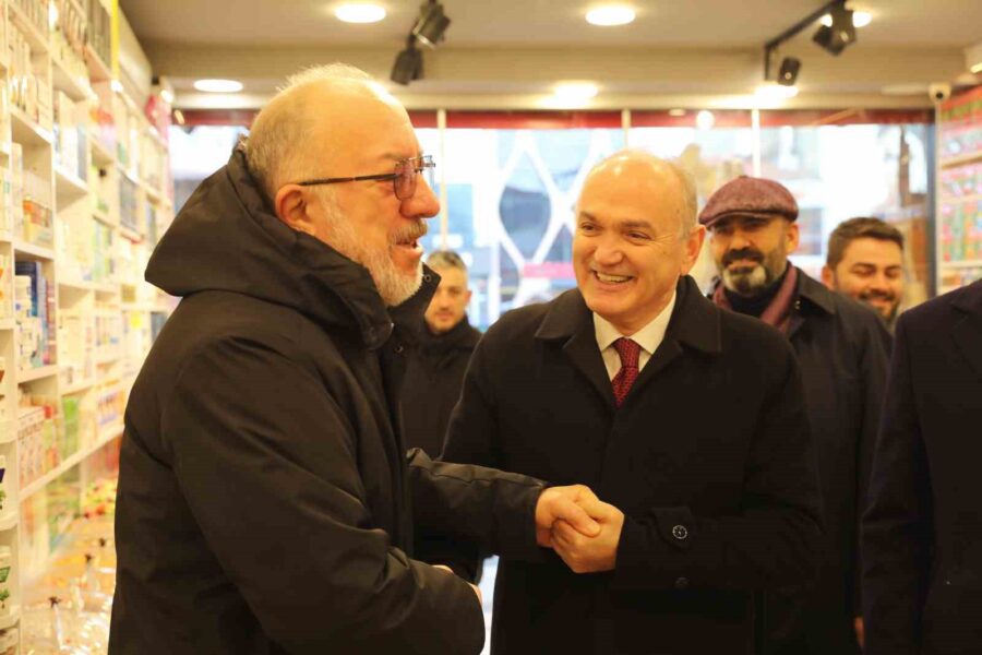 Düzce Belediye Başkanı Dr. Faruk Özlü, şehrin merkezine yeni bir