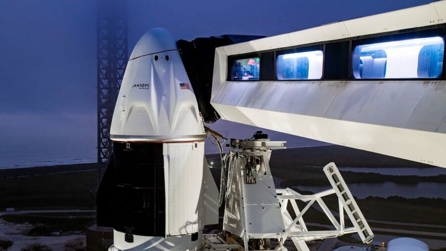 SpaceX Crew Dragon: Astronotların Uluslararası Uzay İstasyonu’na Transferiyle Göz Kamaştırıyor SpaceX’in geliştirdiği Crew Dragon uzay aracı, astronotların Uluslararası Uzay İstasyonu’na