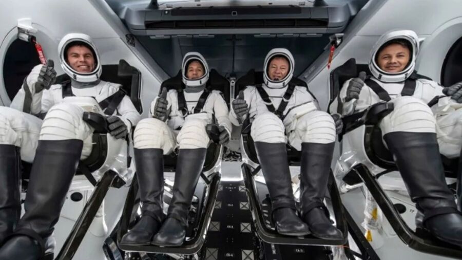 Türkiye’nin İlk Astronotu Alper Gezeravcı, Uluslararası Uzay İstasyonu’na Yola Çıktı! Türkiye’nin ilk astronotu olan Alper Gezeravcı, 18 Ocak’ı 19 Ocak’a