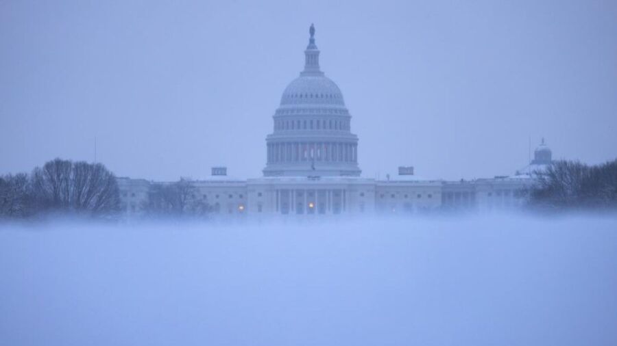 ABD’nin geniş bir bölgesini etkileyen kar fırtınası ve kutup soğukları,