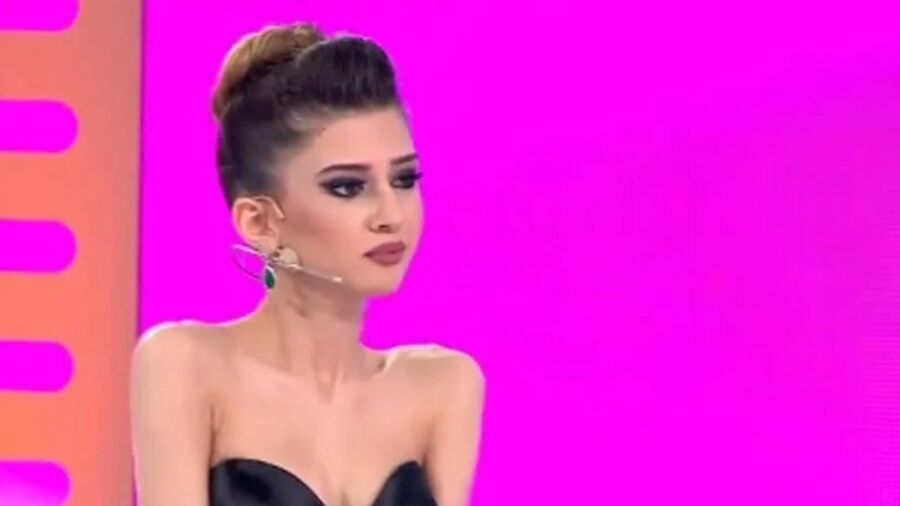 Azeri kökenli Sima Şerafettinova, 2015 yılında Türkiye’de yayınlanan ‘İşte Benim