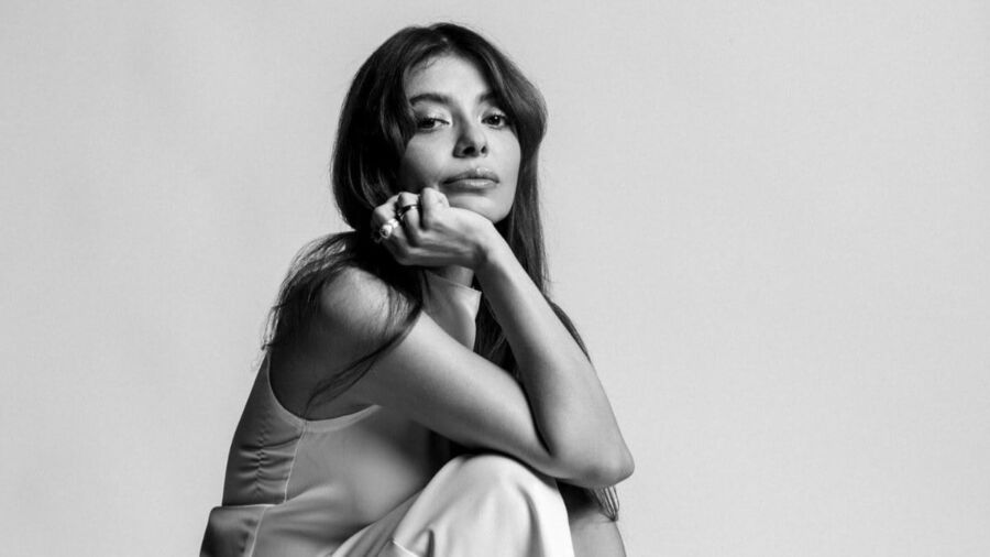 Ünlü oyuncu Selin Şekerci, son olarak Kıvanç Tatlıtuğ ve Serenay