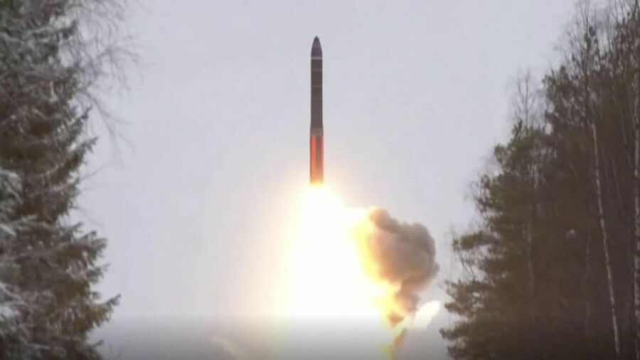 ABD, yeni bir önlem olarak, İngiltere’ye nükleer silah konuşlandırmayı planlıyor.