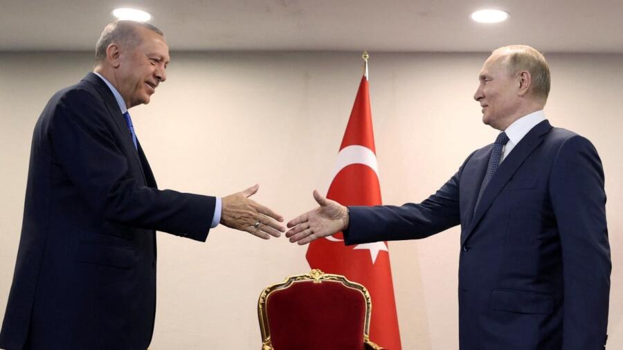 Rusya Devlet Başkanı Vladimir Putin’in Türkiye’yi ziyaret etmeye hazırlandığı öğrenildi.