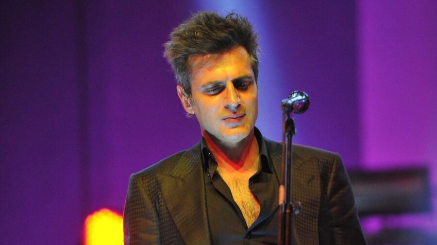 Türkiye’nin ünlü rock yıldızlarından biri olan Teoman, katıldığı YouTube programında