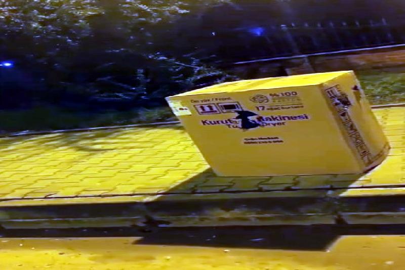 Bartın’da bir garip radar Bartın’da koli içerisine gizlenerek sürücülere radar korkusu salmaya çalışan bir