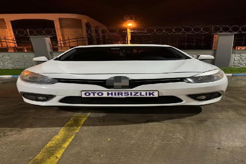 Düzce’de ağır hasarlı bir aracın şasi ve motor numarası yurt