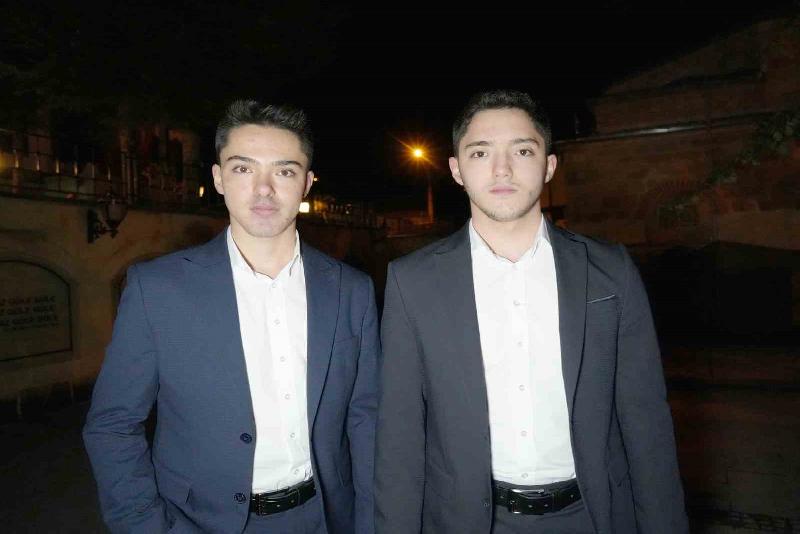 Kastamonu’da çocukluklarından itibaren okul yıllarında da hiç birbirinden ayrılmayan ikiz