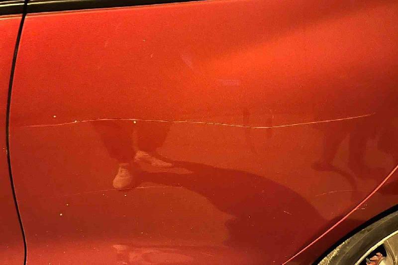 Karabük’te iki çocuğun park halindeki yaklaşık 20 aracı çizerek zarar