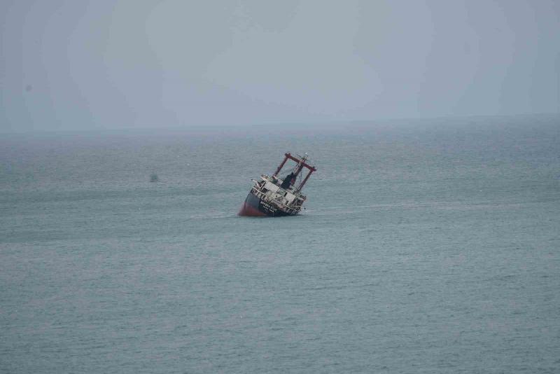 Trabzon Limanından Ukrayna’ya gitmek üzere yola çıkan üre yüklü gemi,