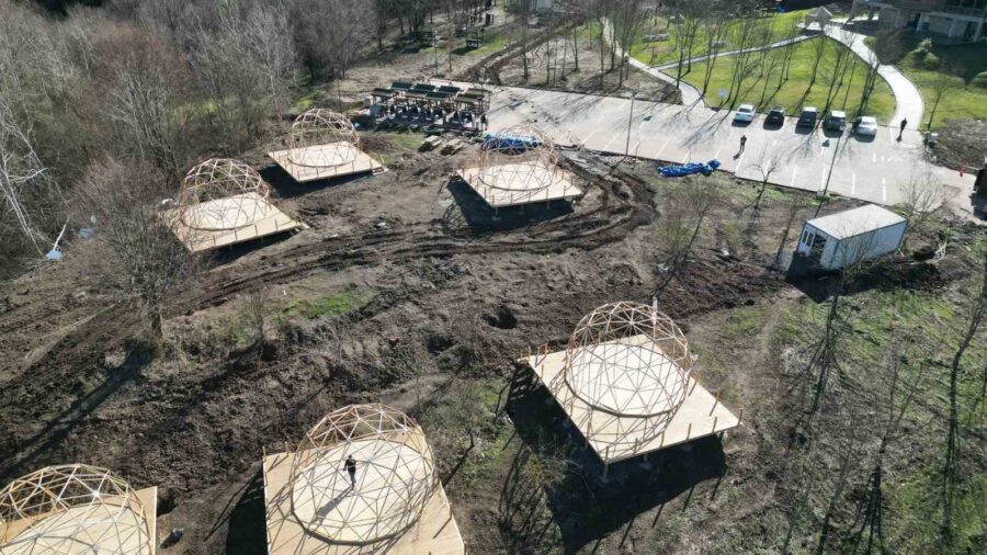 DÜZCE(İHA) – Düzce’nin Aydınpınar Şelalesi’nde yeşilin her tonu arasında yapılan