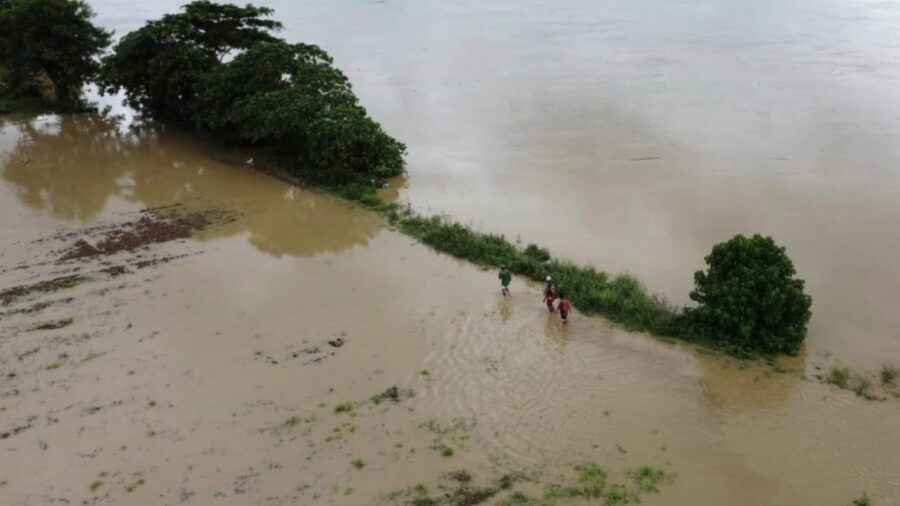 Filipinler’in Davao de Oro ilinde meydana gelen sel ve toprak