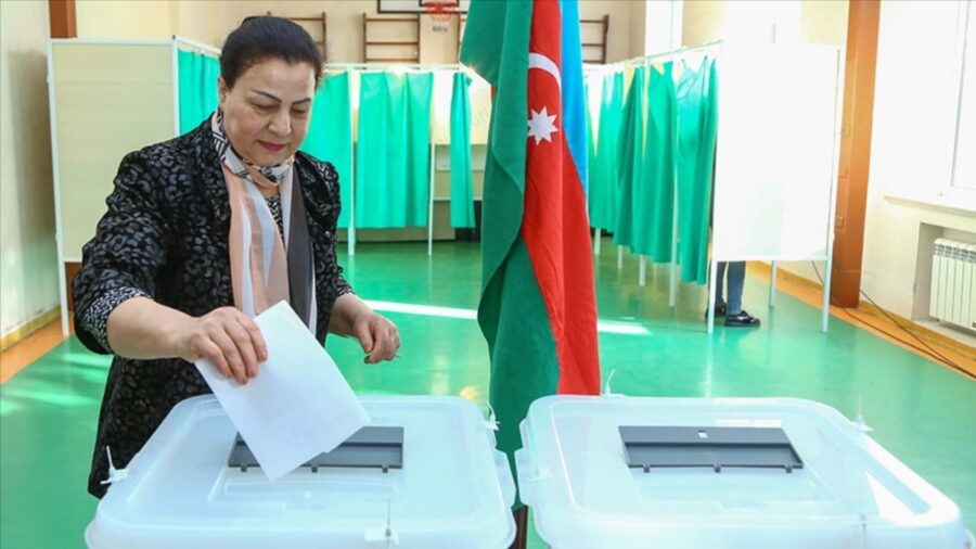 Azerbaycan’da Cumhurbaşkanı Seçimine 7 Aday Katılacak, 6,5 Milyon Seçmene Seslenilecek!