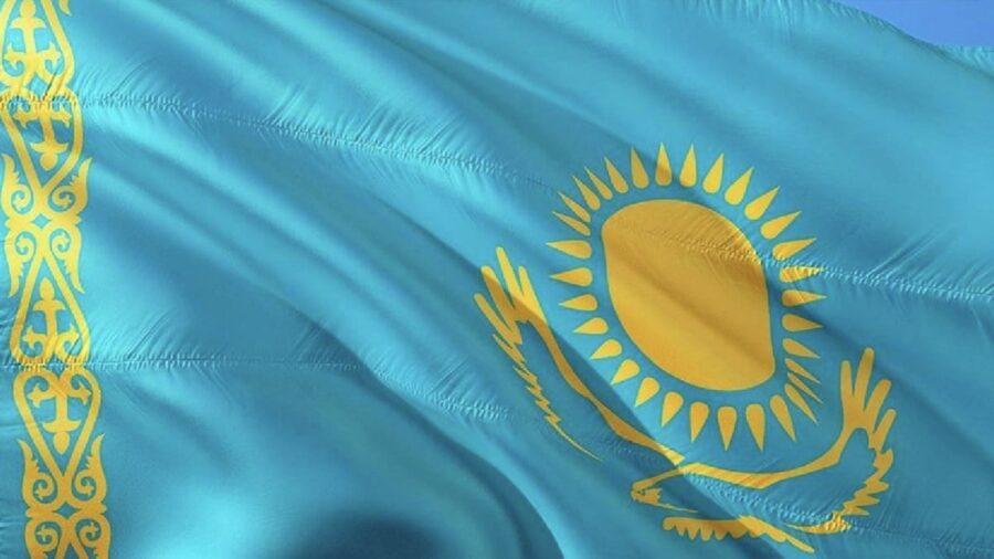 Kazakistan, Cumhurbaşkanı Kasım Cömert Tokayev’in, Anayasa’nın 70. maddesi gereği hükümetin