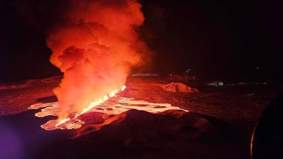 İzlanda’da Turist Merkezi Yakınında Patlama, Oteller Tahliye Edildi