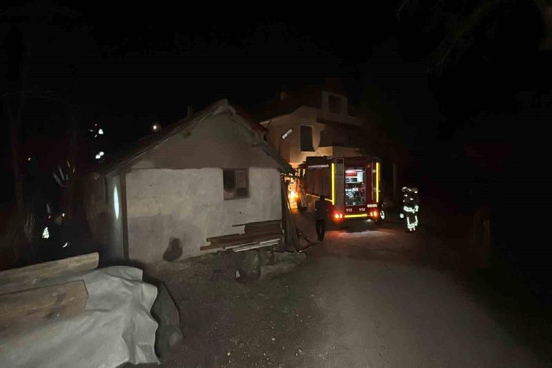 Ahşap atölyesinde korkutan yangın Düzce’de ahşap atölyesinde çıkan yangın korkuttu. İtfaiye ekipleri bölgeye gelerek