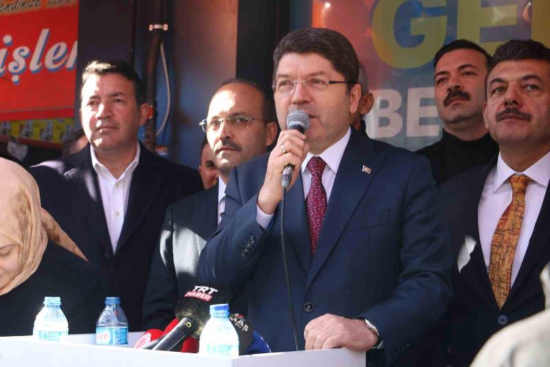 Adalet Bakanı Yılmaz Tunç, millete yapılan hizmetleri hazmedemeyenlerin Türkiye’nin dünyada