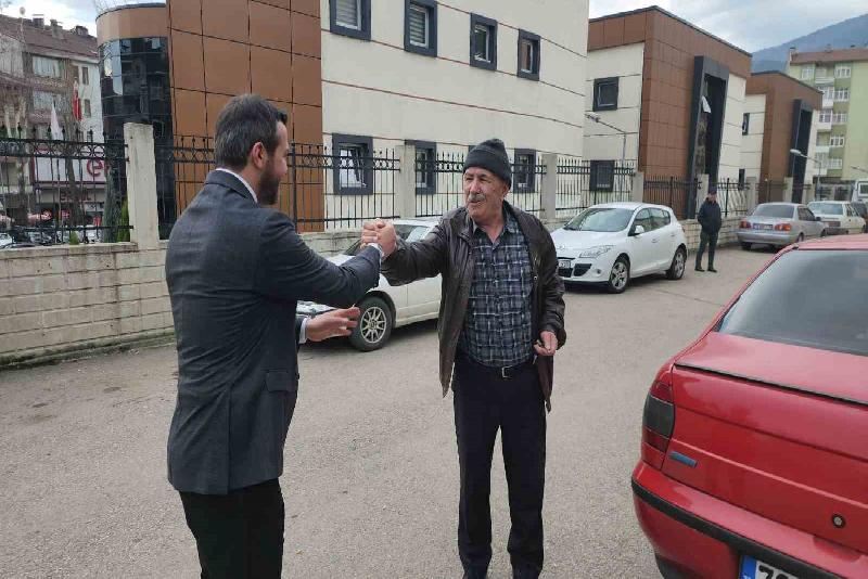AK Parti Karabük Belediye Başkan Adayı Özkan Çetinkaya, vatandaşların saha