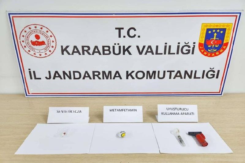 Karabük’te yapılan uyuşturucu operasyonunda 1 kişi gözaltına alındı. Edinilen bilgiye