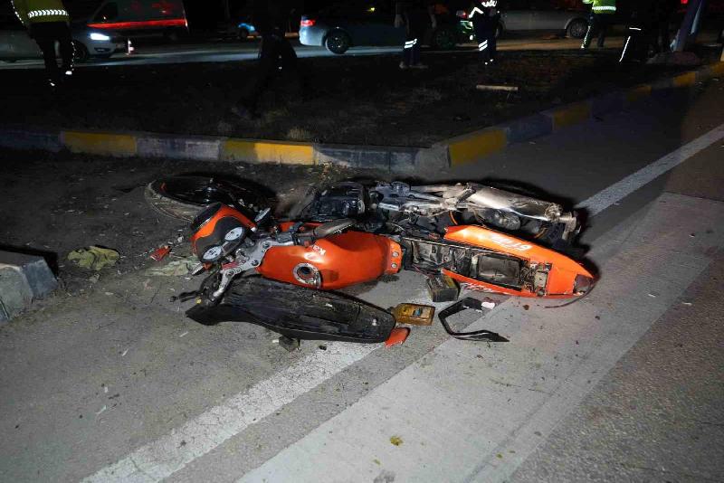 Kastamonu’da kavşakta otomobil ile çarpışan motosikletin sürücüsü hayatını kaybetti. Kaza,